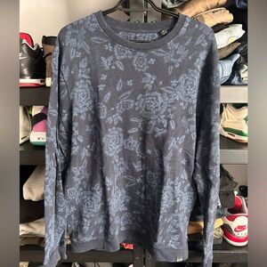 Only and Sons crewneck for men size Large